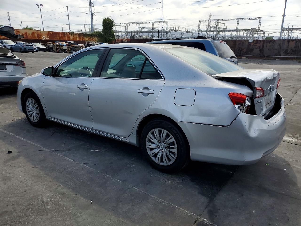 2014 TOYOTA CAMRY