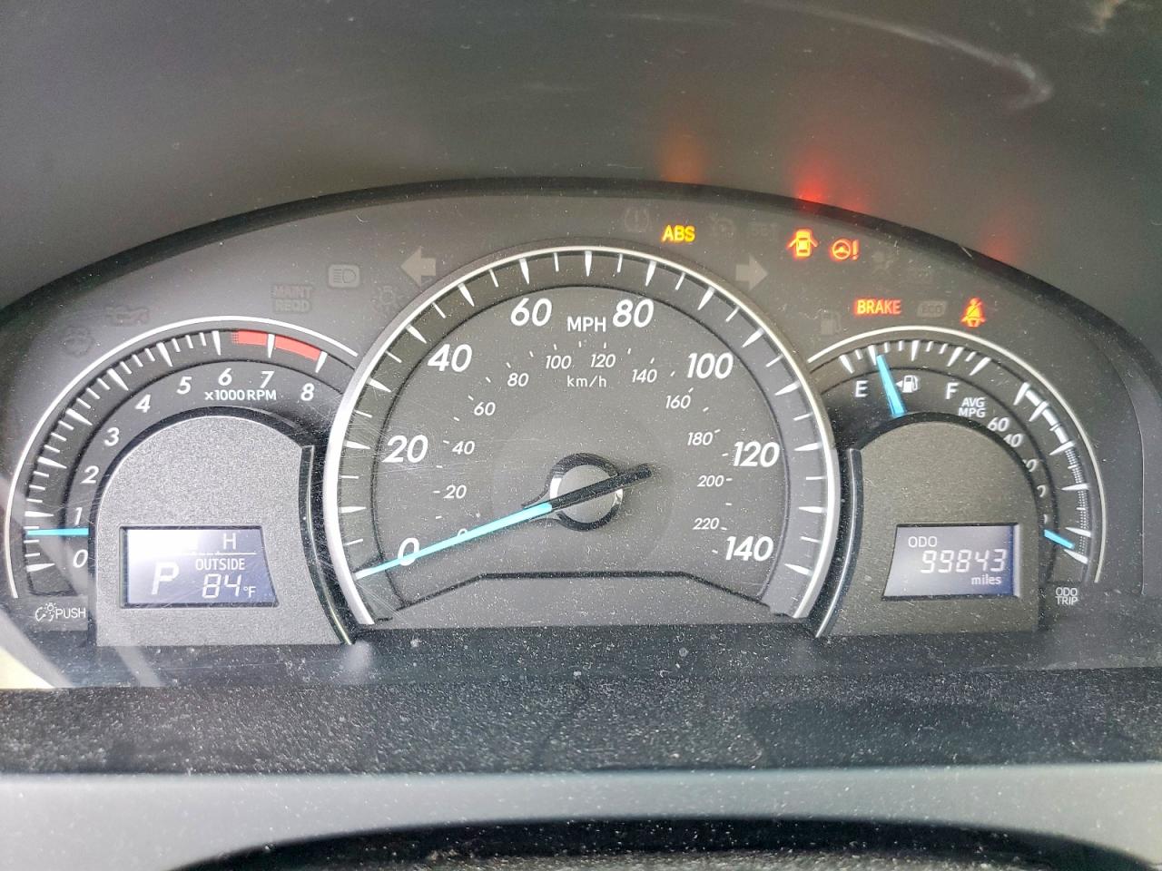 2014 TOYOTA CAMRY