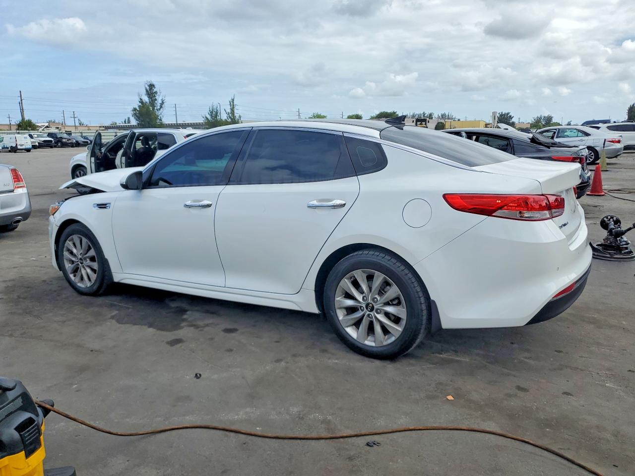 2018 KIA OPTIMA