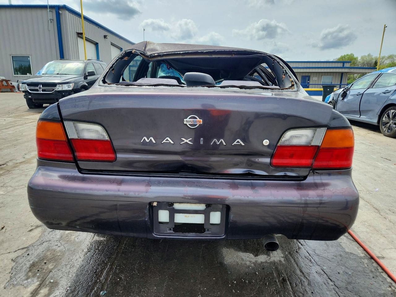 1995 NISSAN MAXIMA