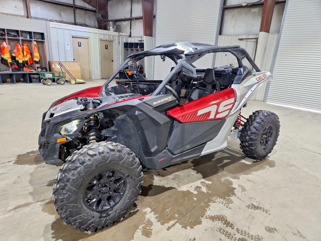 2024 CAN-AM SIDEBYSIDE