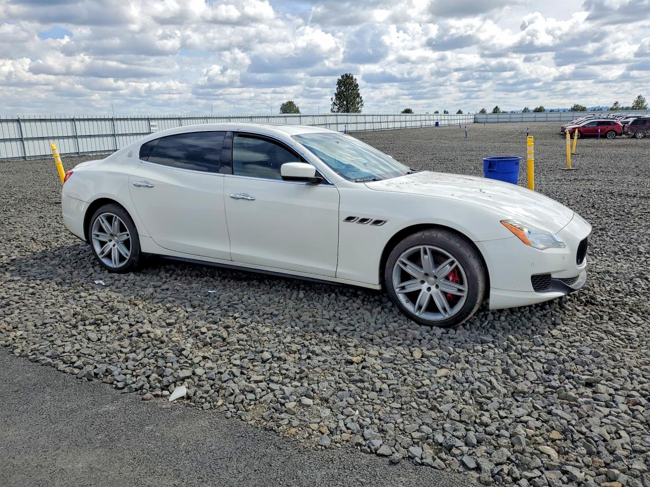 2016 MASERATI QUATTROPOR