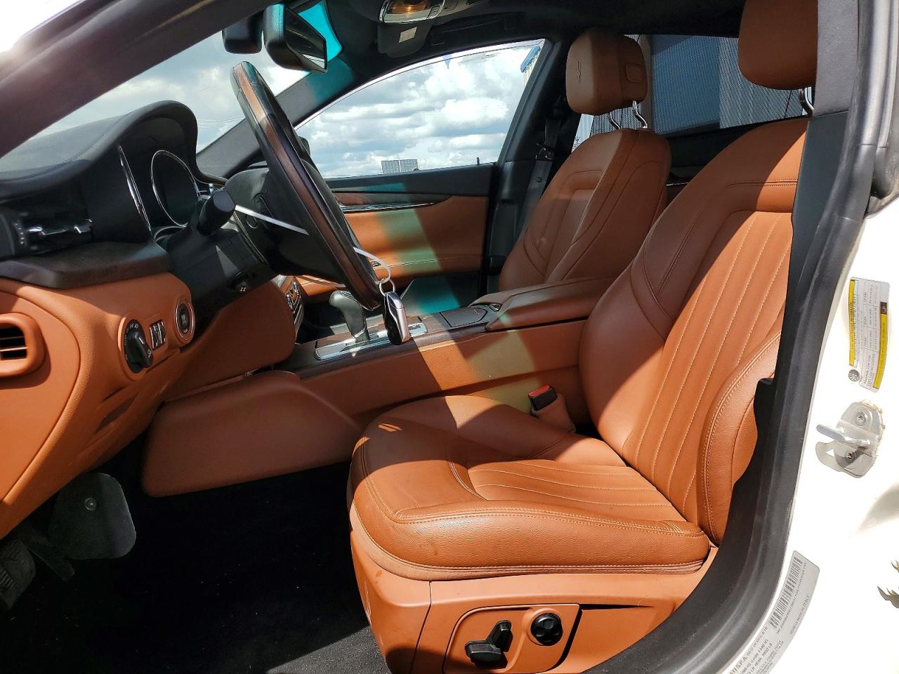 2016 MASERATI QUATTROPOR