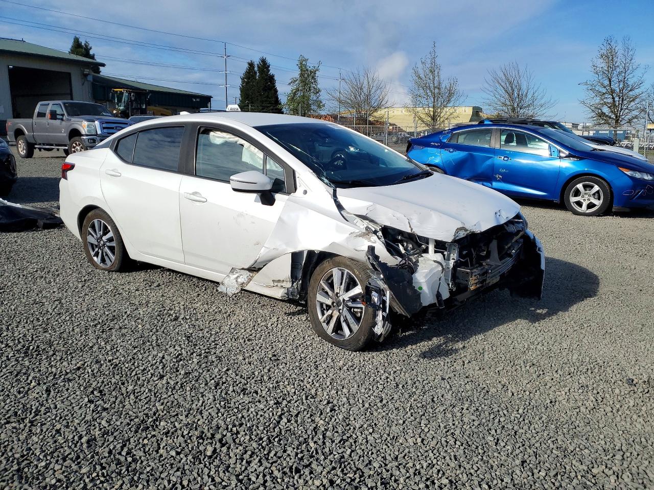 2020 NISSAN VERSA