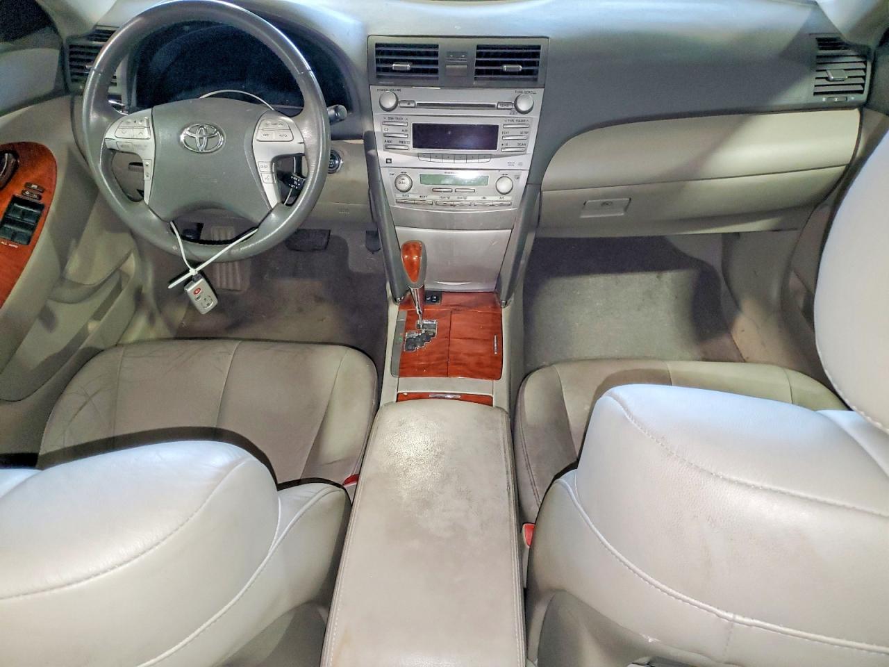 2010 TOYOTA CAMRY