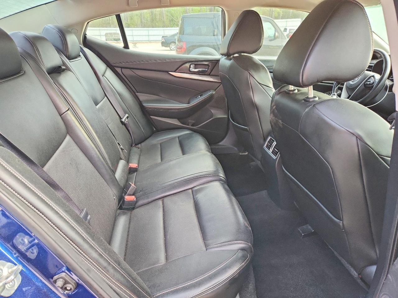 2019 NISSAN MAXIMA