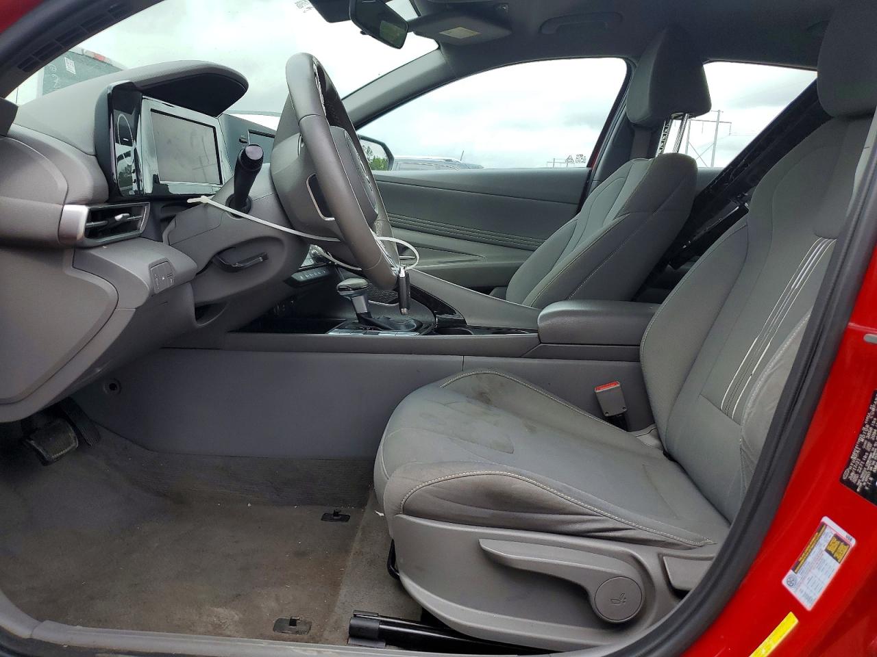 2022 HYUNDAI ELANTRA