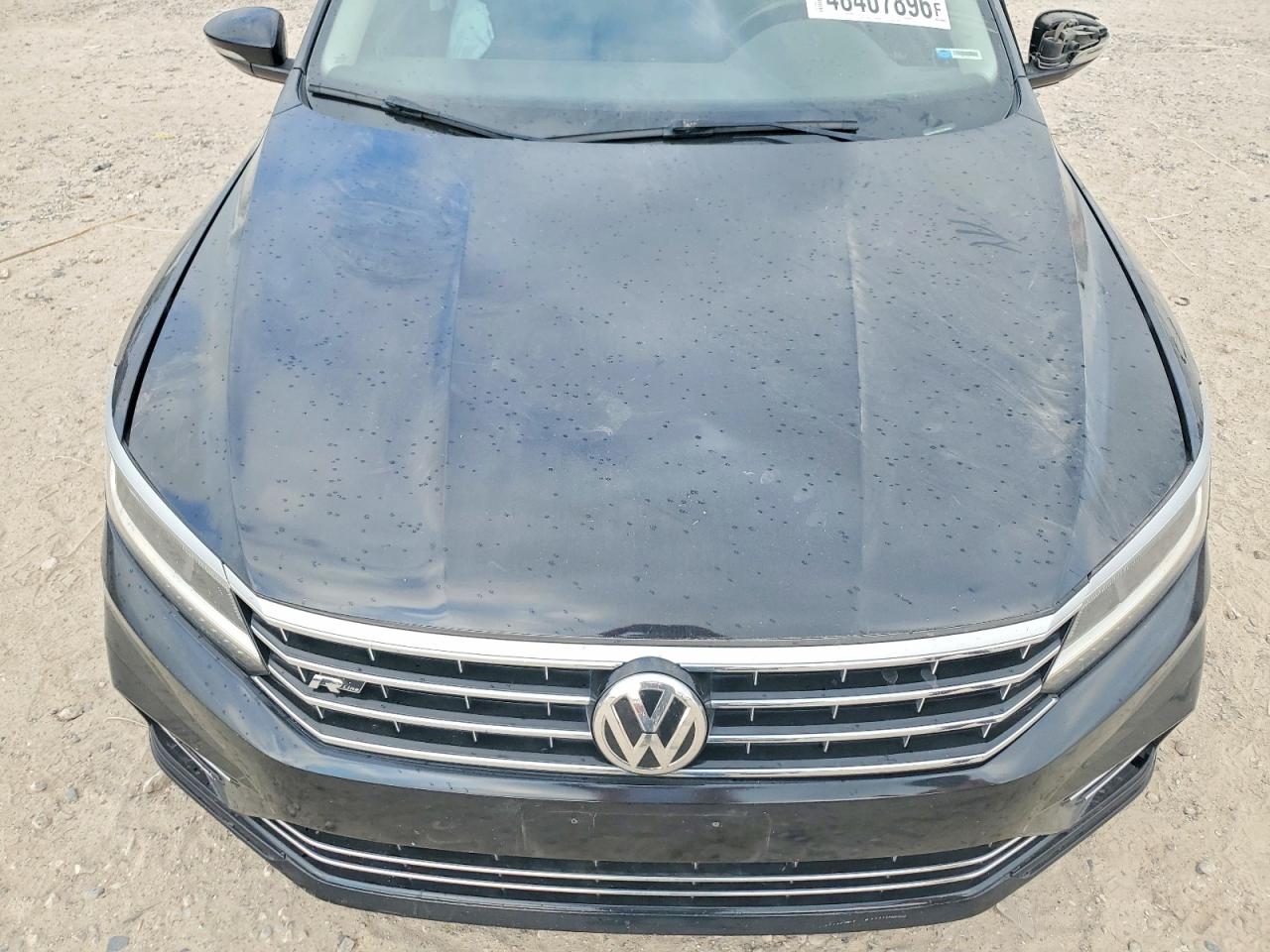 2018 VOLKSWAGEN PASSAT