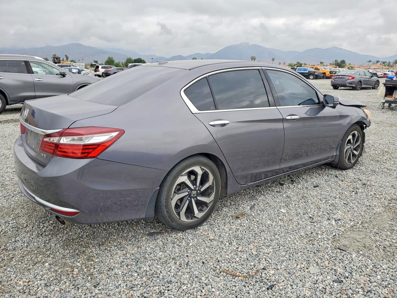 2017 HONDA ACCORD