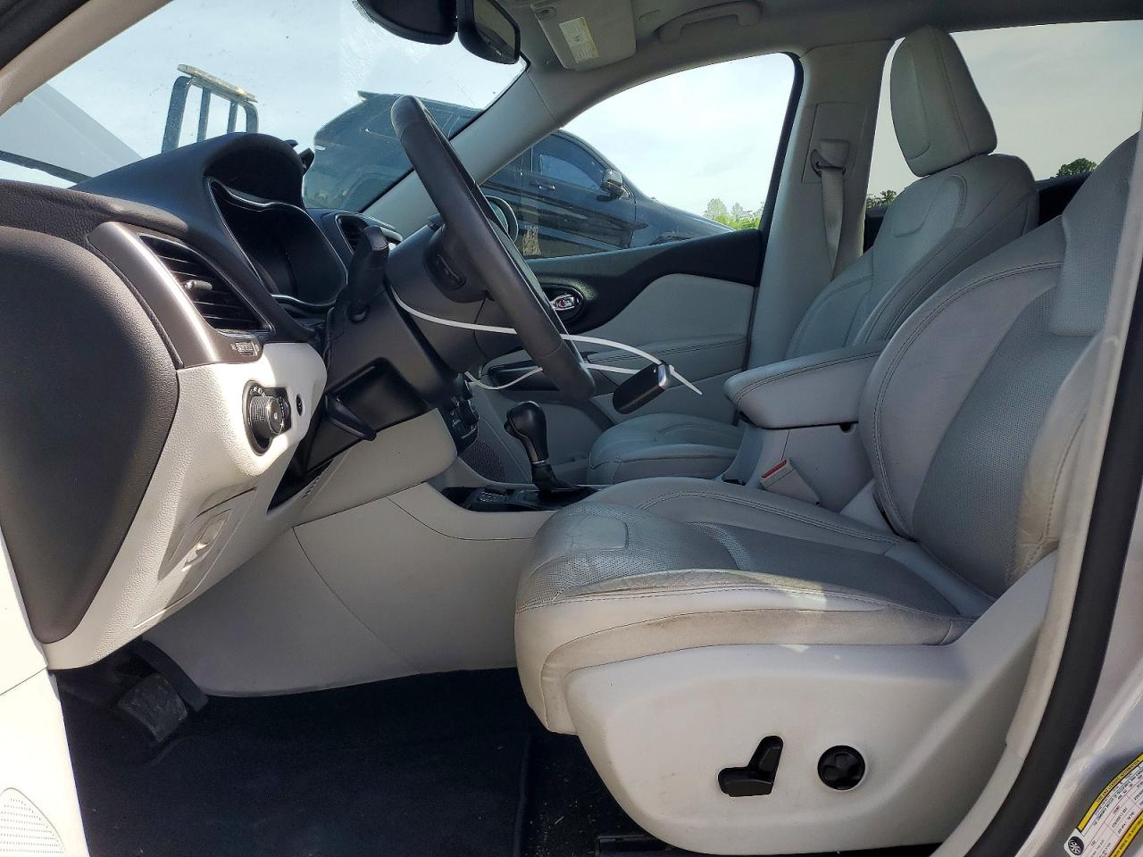2021 JEEP CHEROKEE