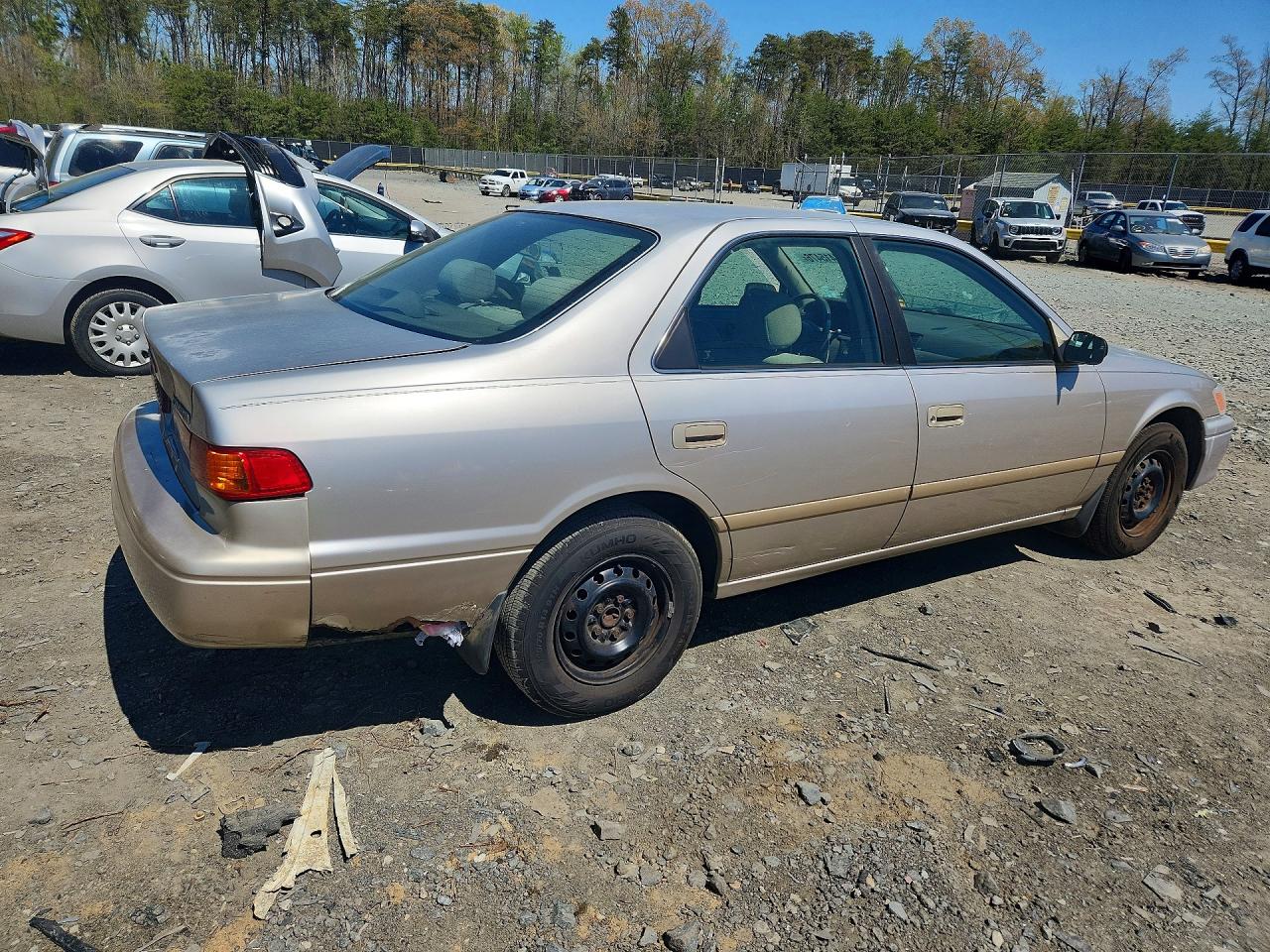 2000 TOYOTA CAMRY