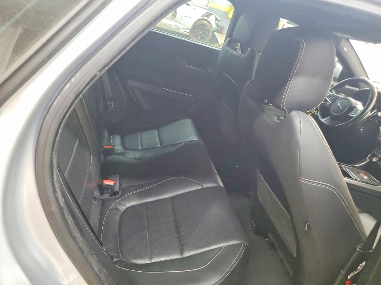 2018 JAGUAR XF
