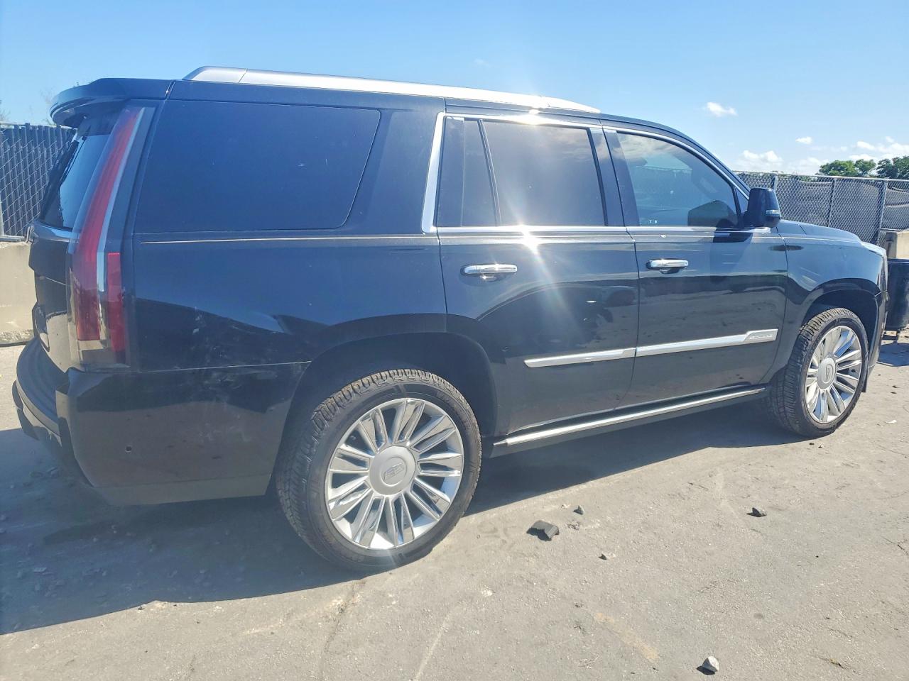2019 CADILLAC ESCALADE
