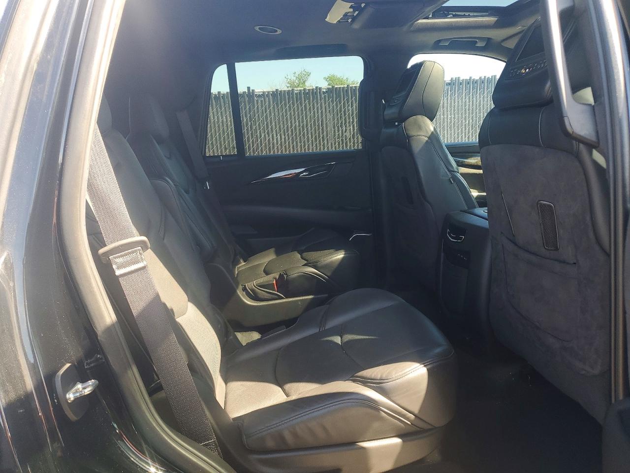 2019 CADILLAC ESCALADE