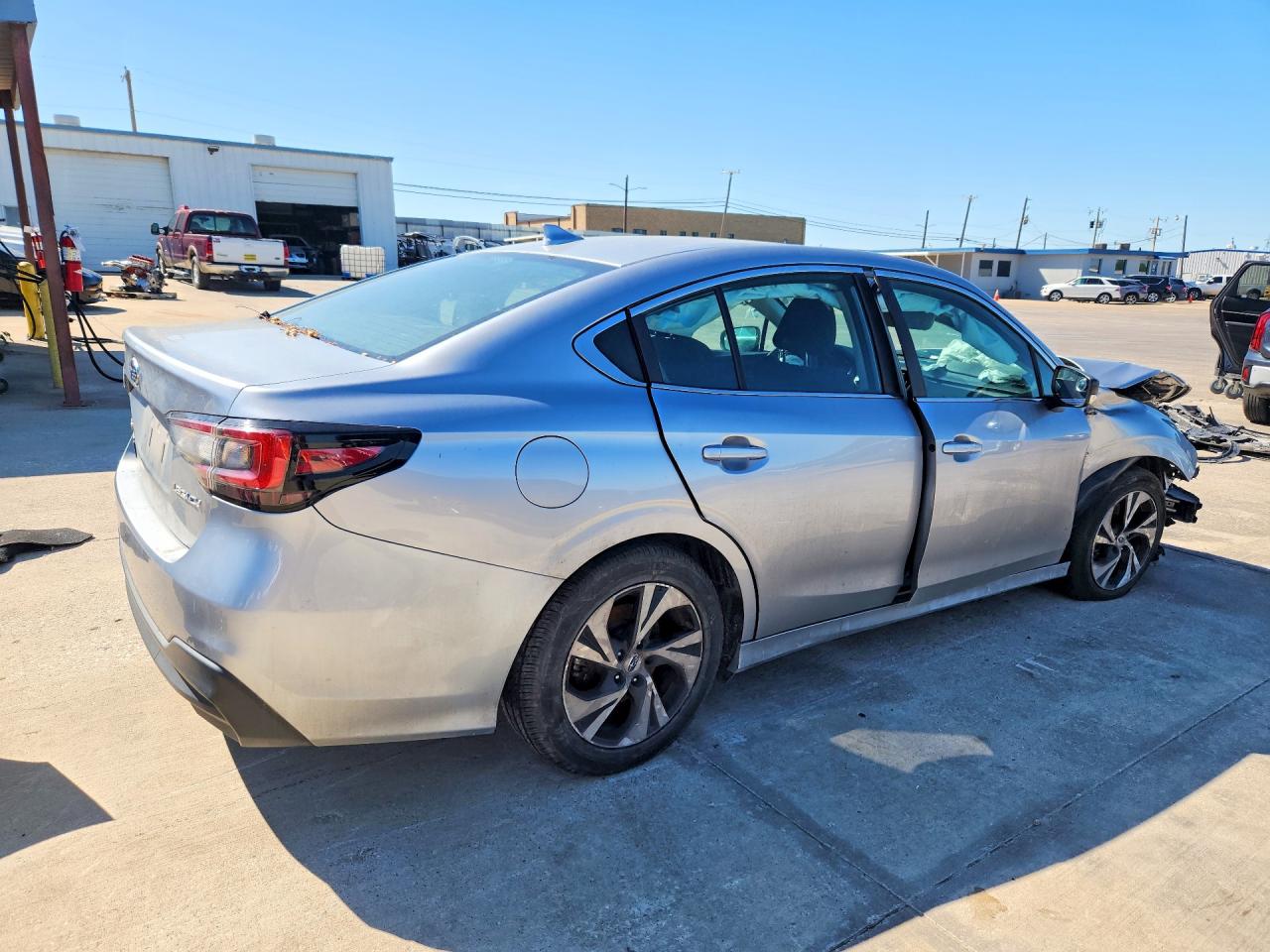 2022 SUBARU LEGACY