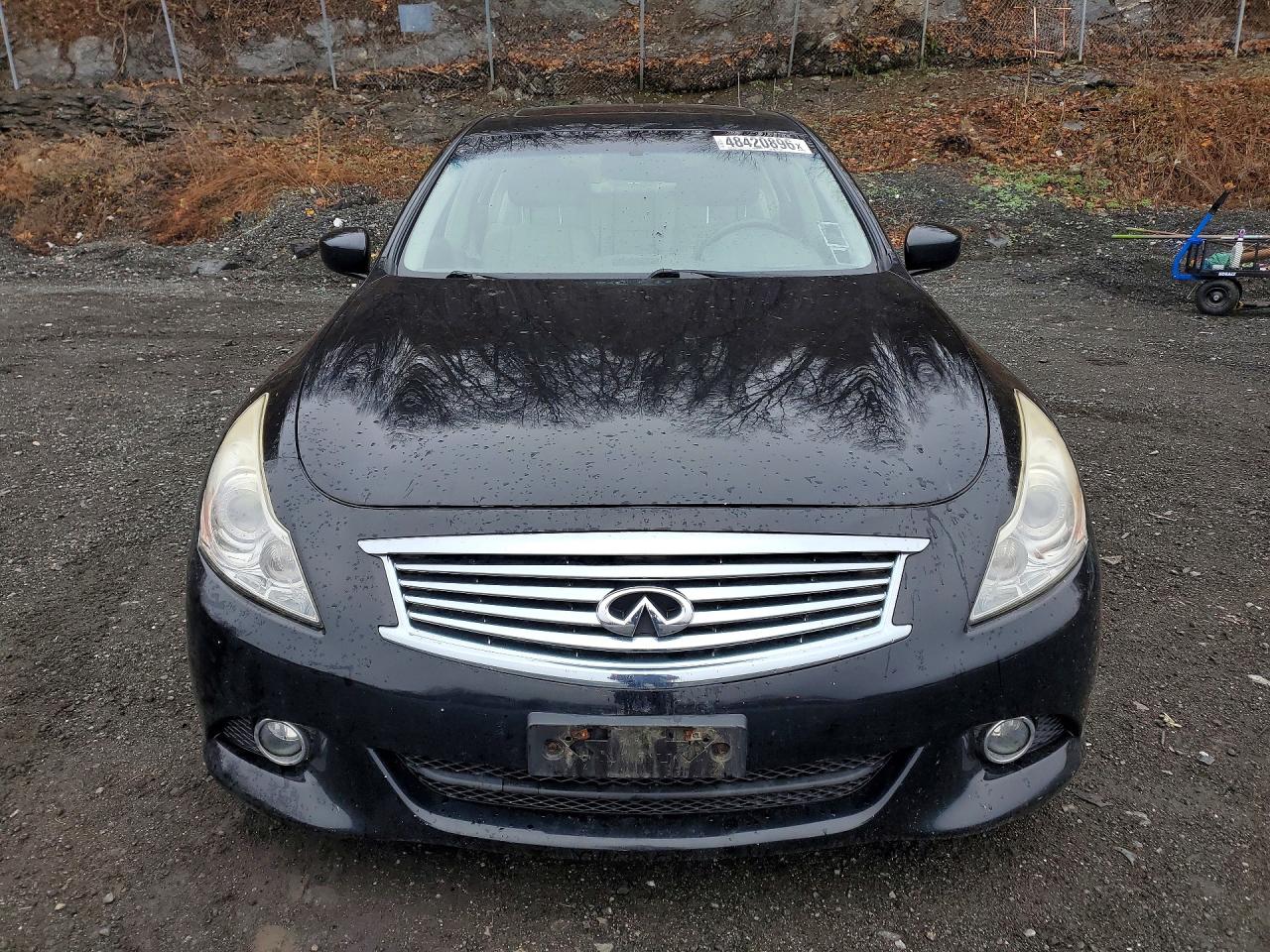 2013 INFINITI G37