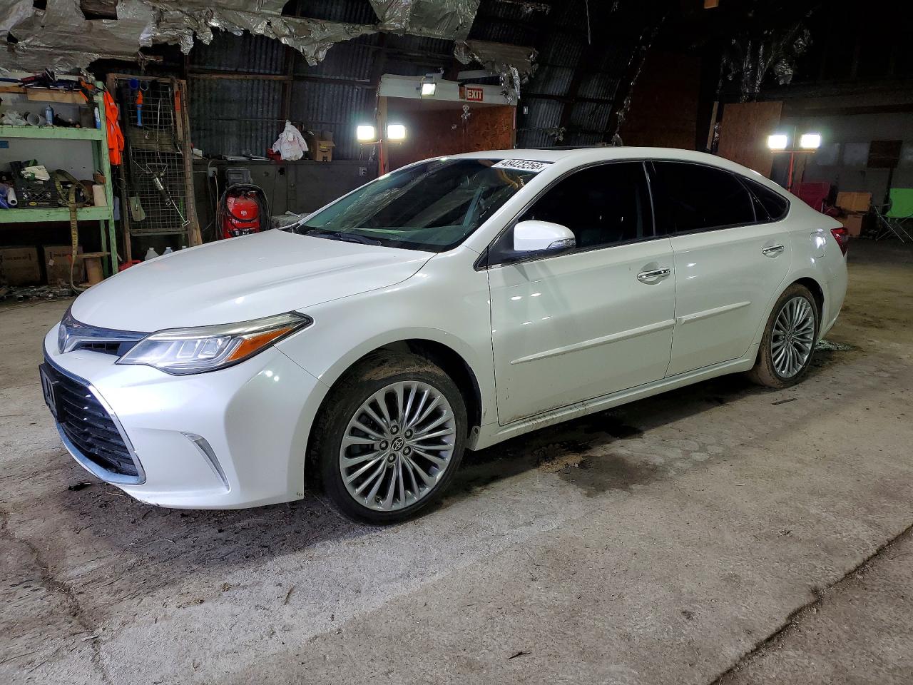 2018 TOYOTA AVALON