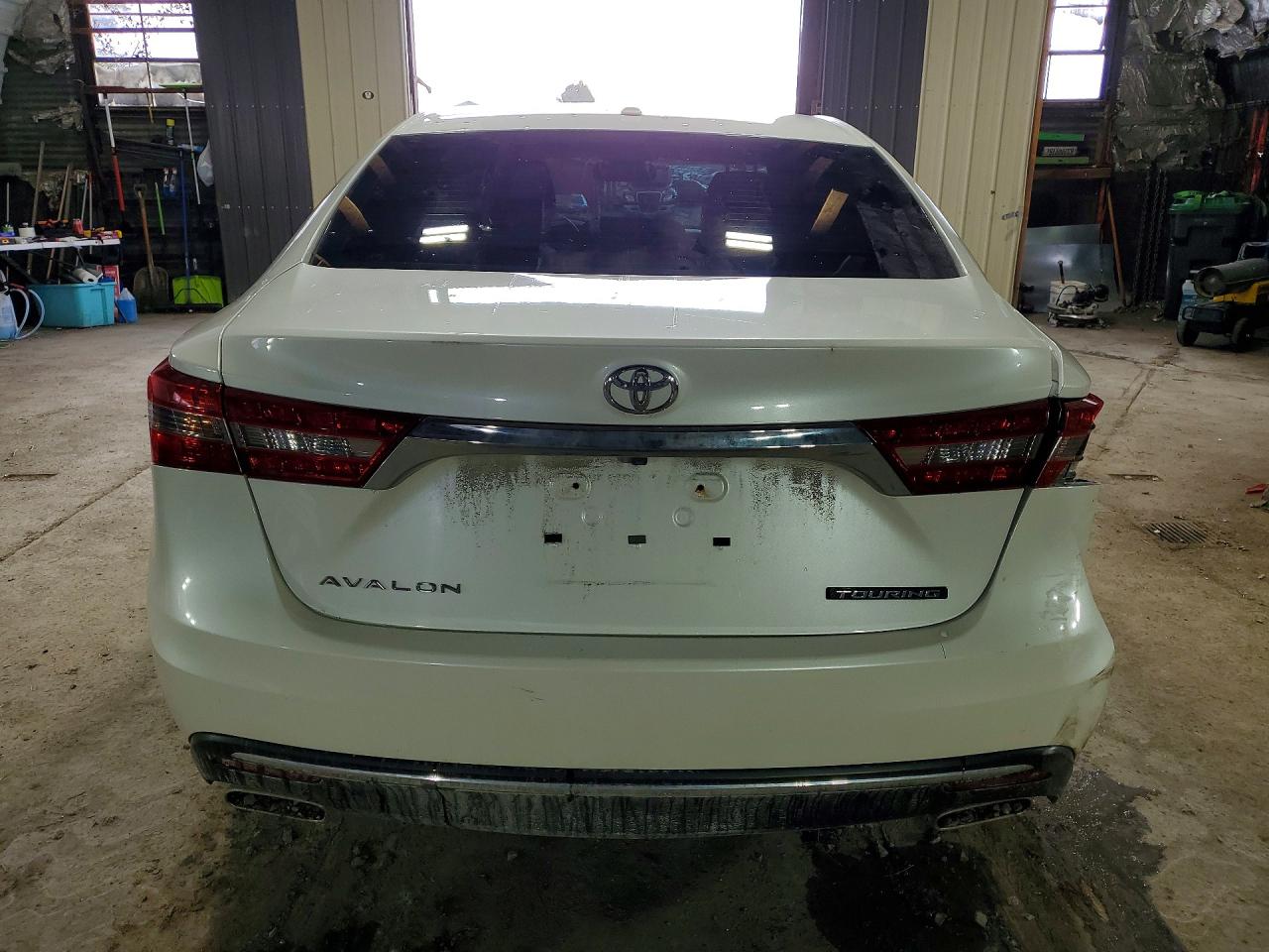 2018 TOYOTA AVALON