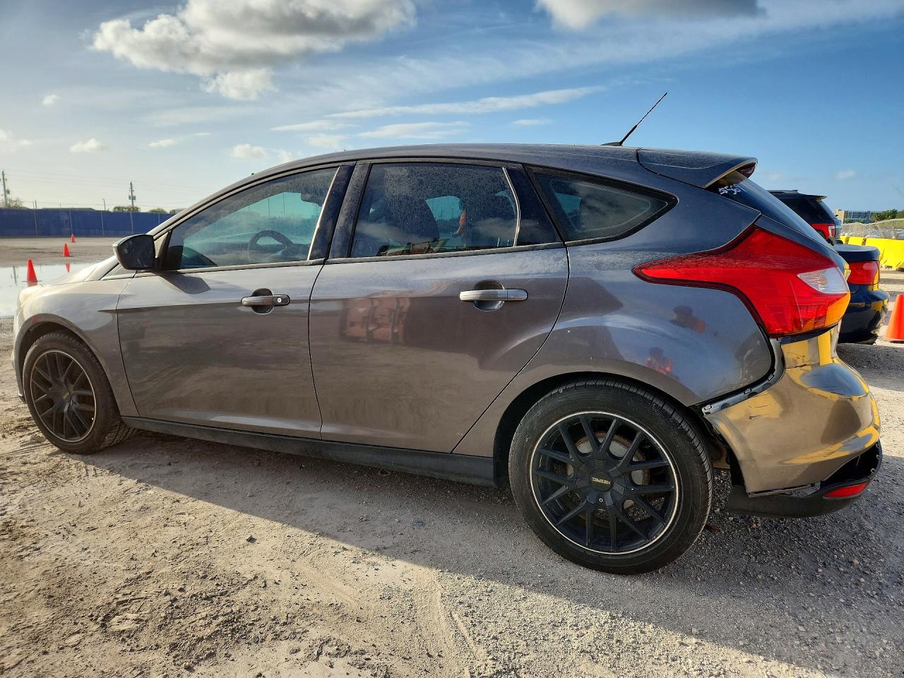 2012 FORD FOCUS