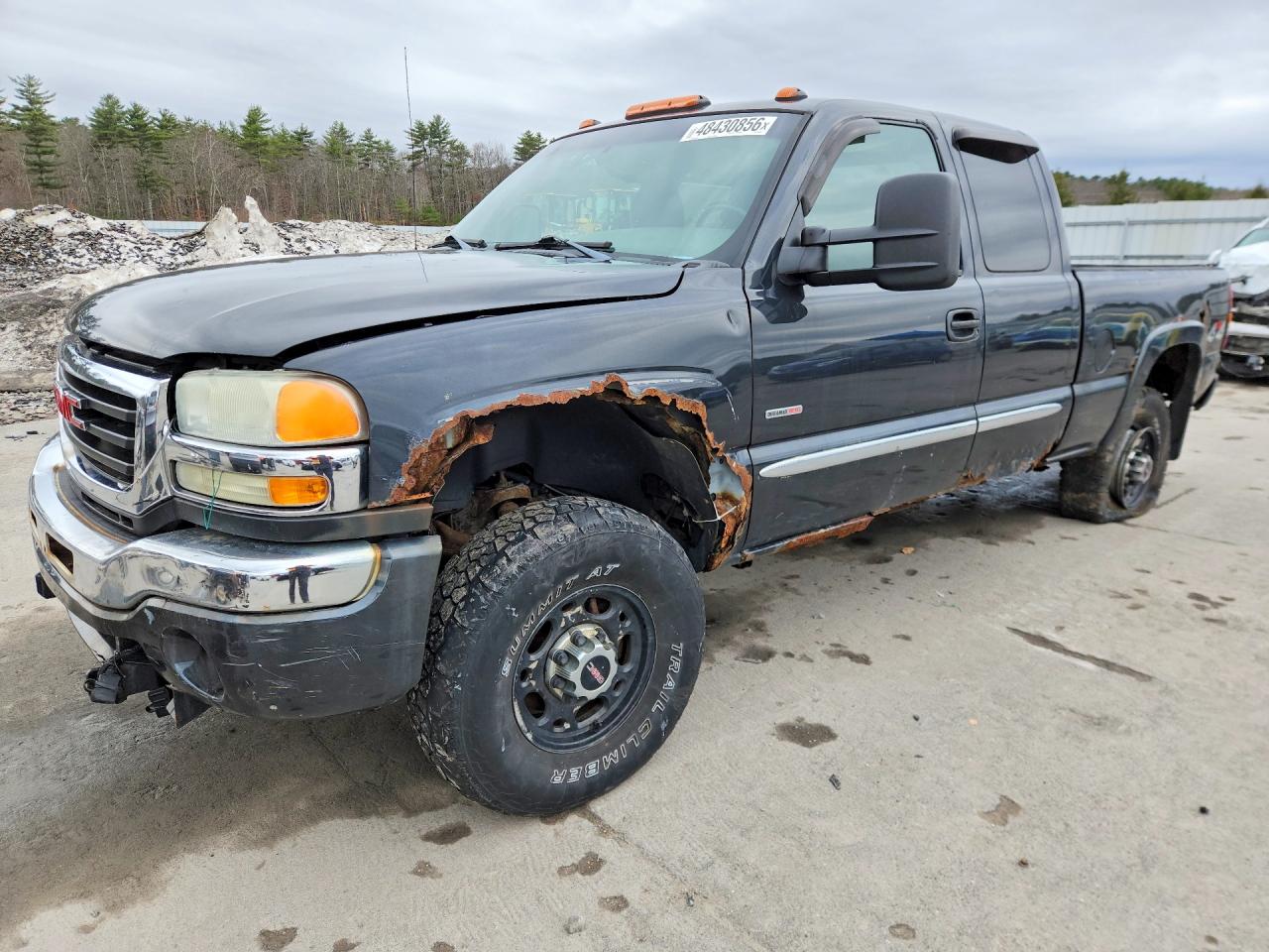 2004 GMC SIERRA