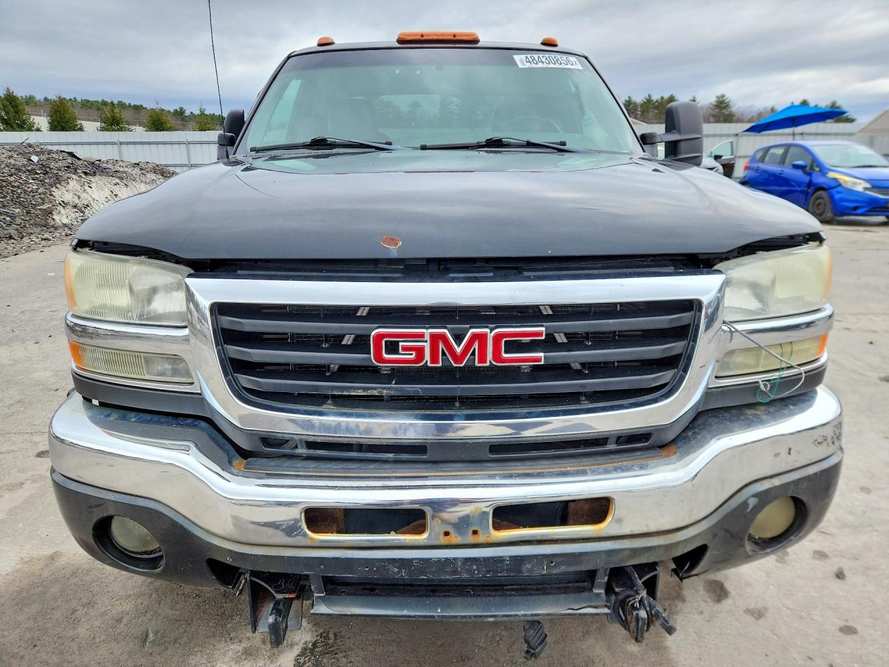 2004 GMC SIERRA