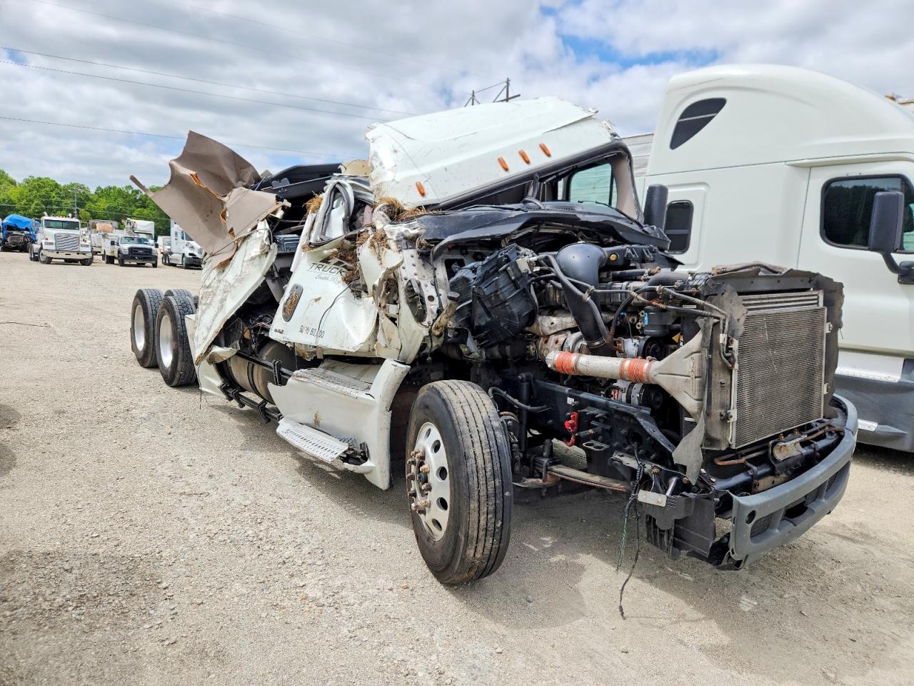 2015 FREIGHTLINER ALL OTHER