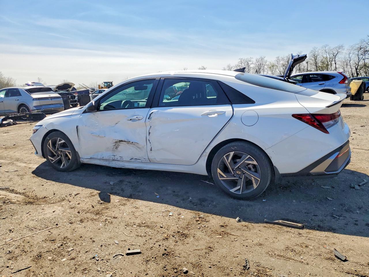 2025 HYUNDAI ELANTRA