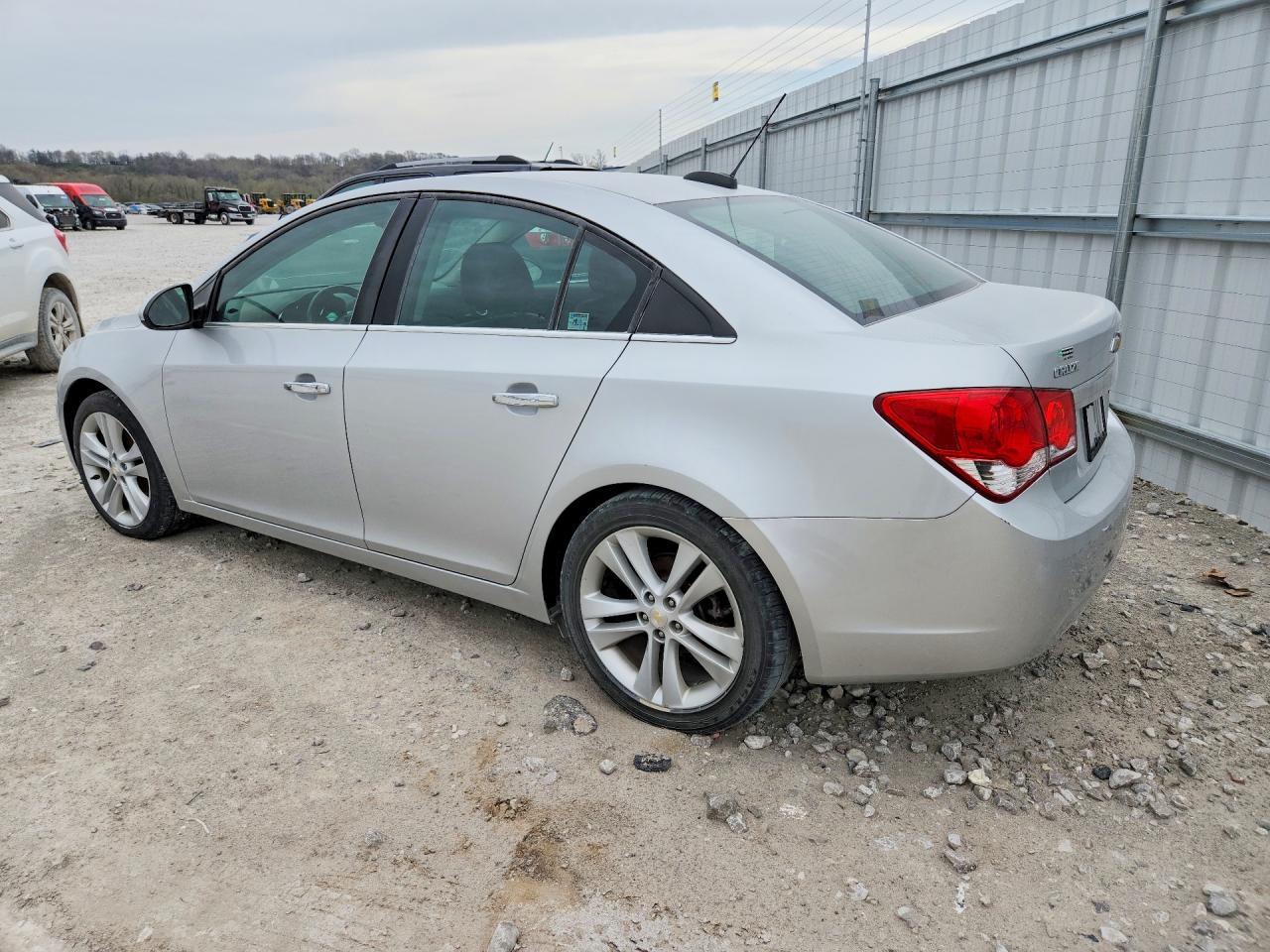 2016 CHEVROLET CRUZE