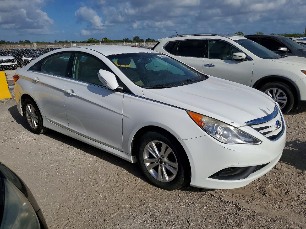 2014 HYUNDAI SONATA
