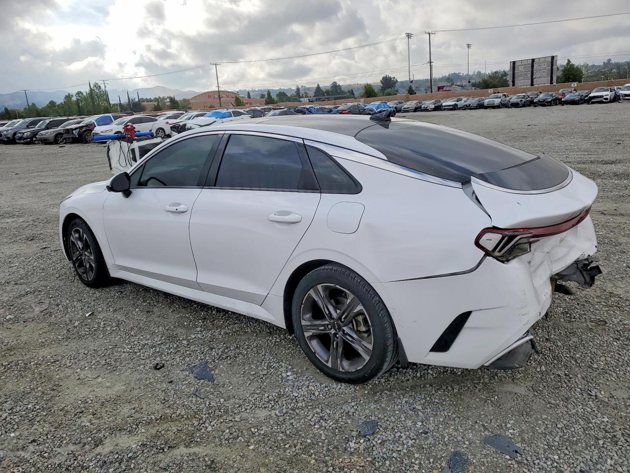2022 KIA K5
