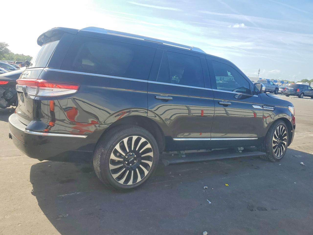 2024 LINCOLN NAVIGATOR