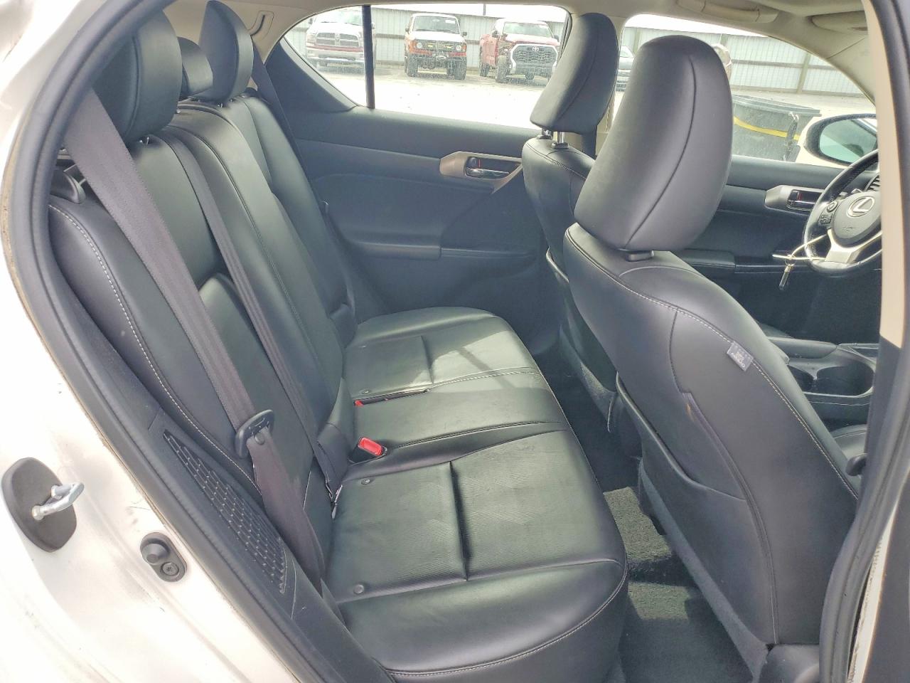 2015 LEXUS CT 200