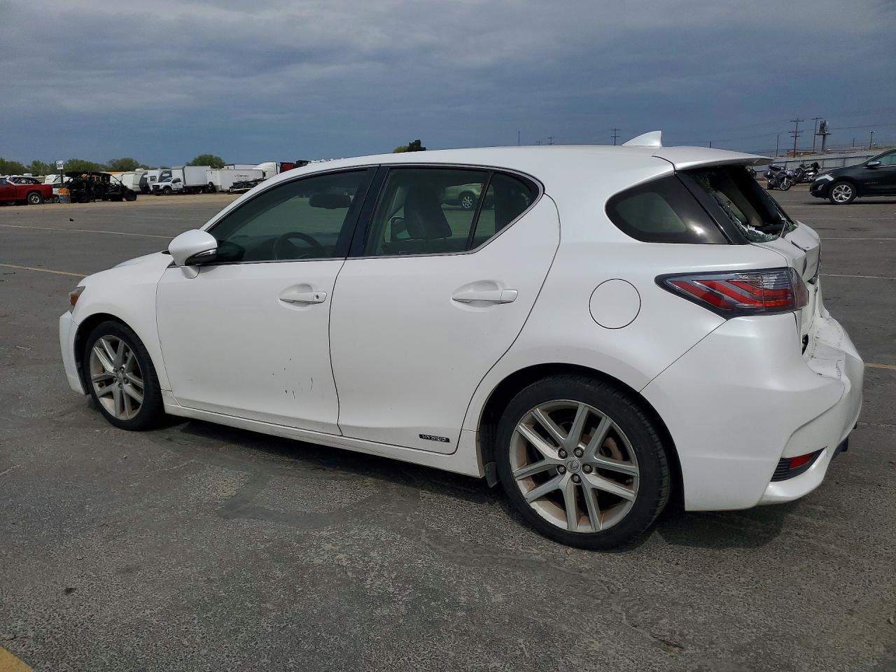 2015 LEXUS CT 200