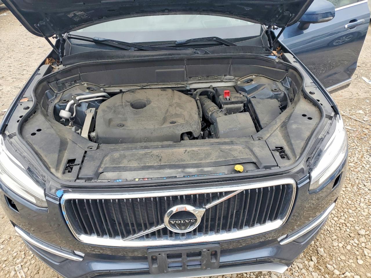2019 VOLVO XC90