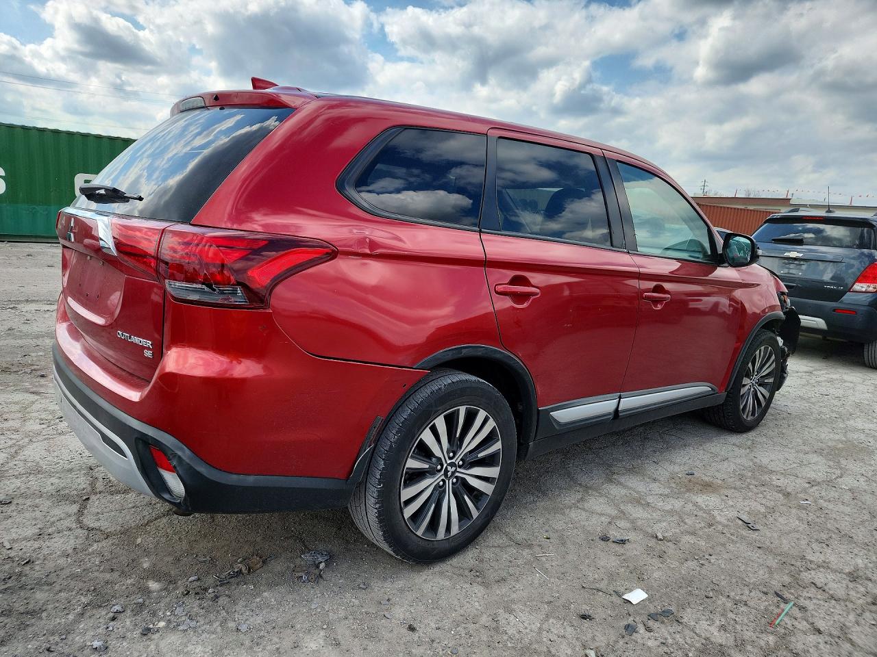 2019 MITSUBISHI OUTLANDER