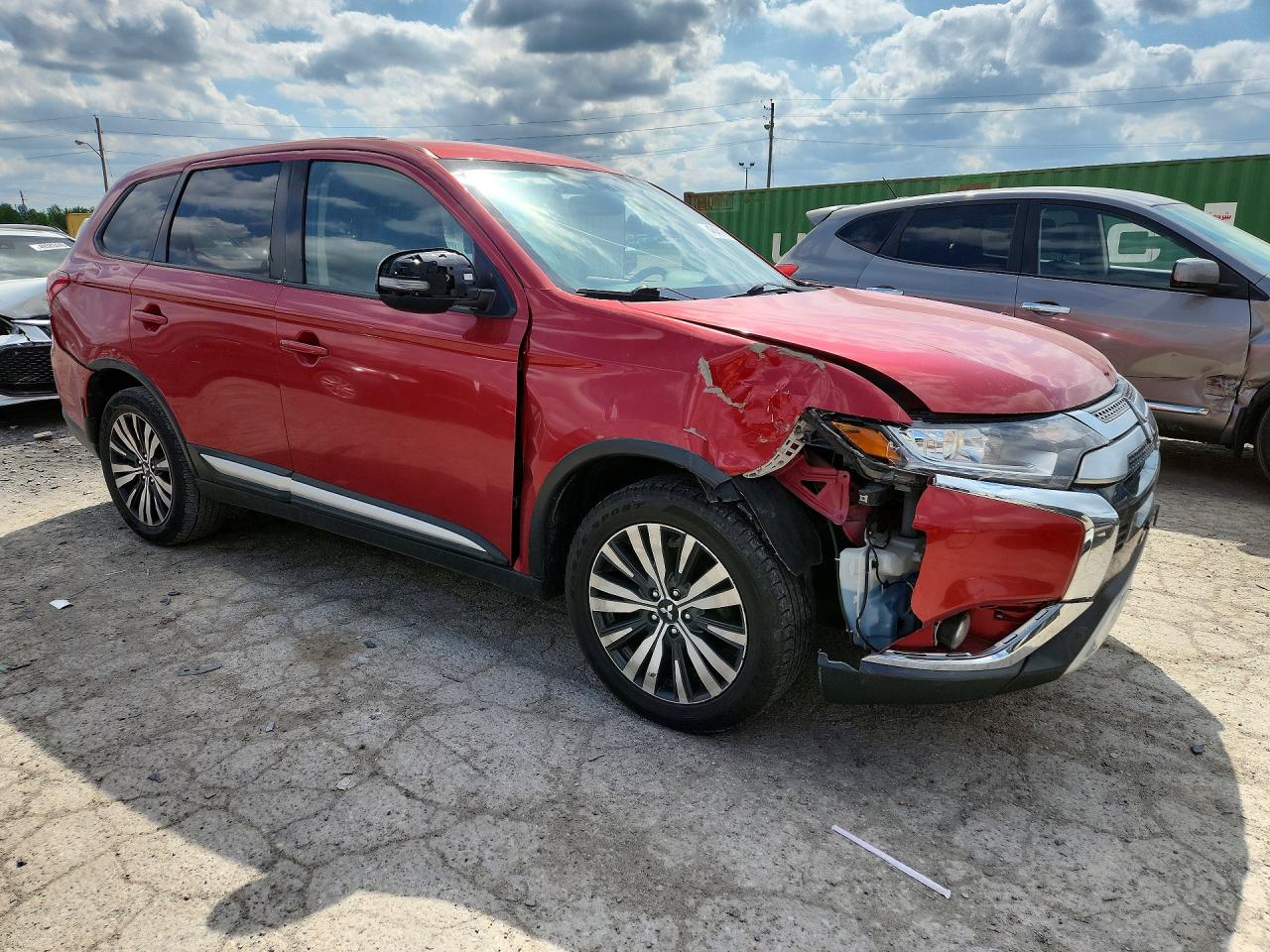 2019 MITSUBISHI OUTLANDER
