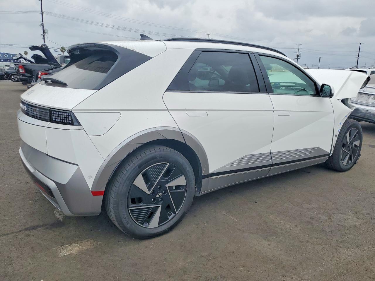 2025 HYUNDAI IONIQ