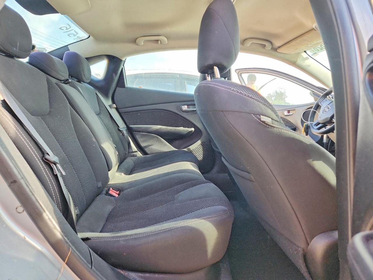 2015 DODGE DART