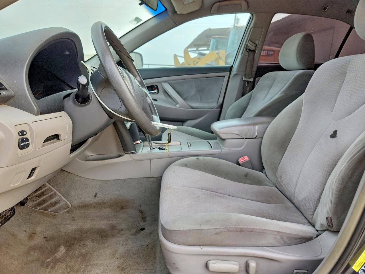 2011 TOYOTA CAMRY