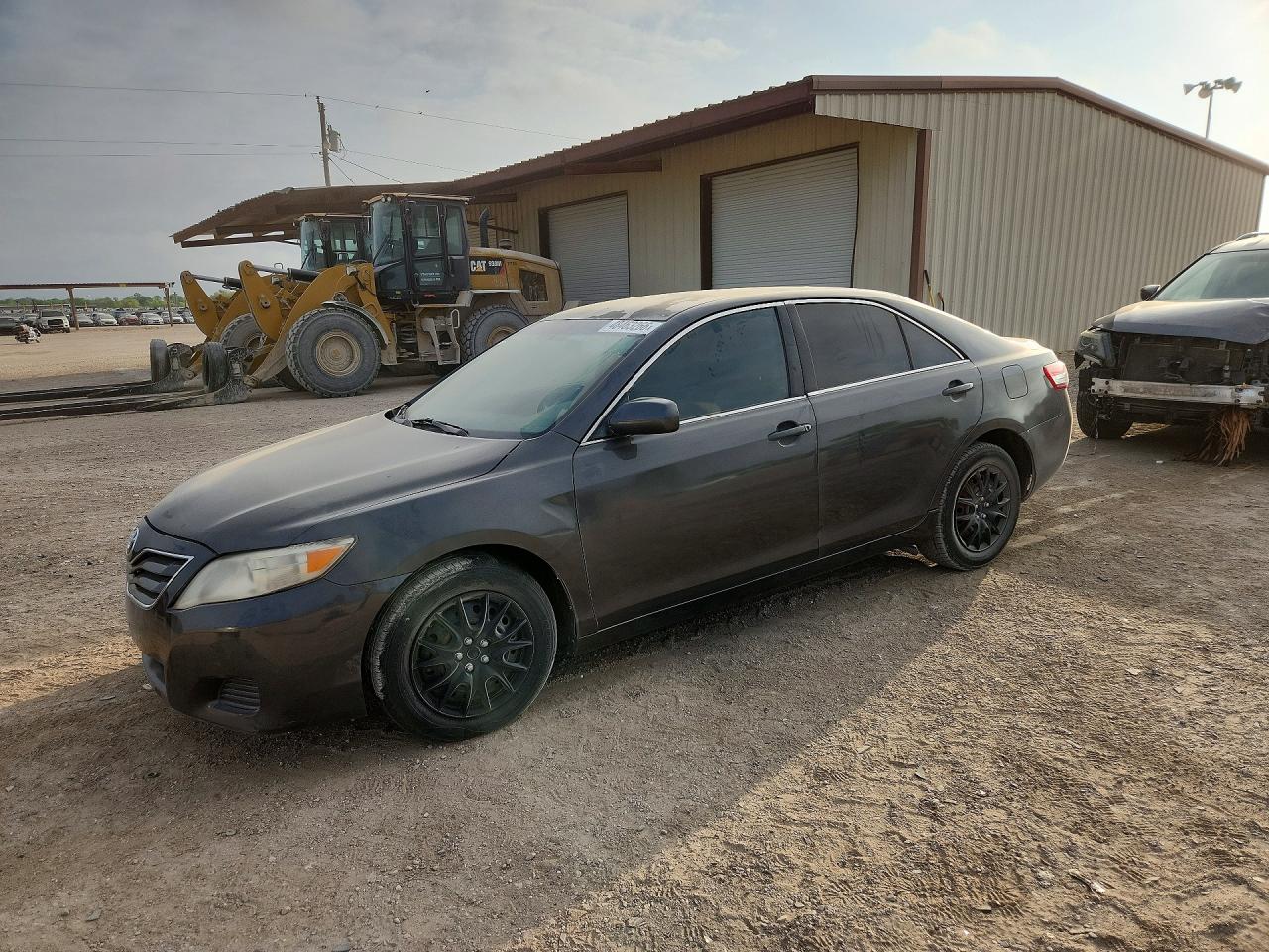 2011 TOYOTA CAMRY