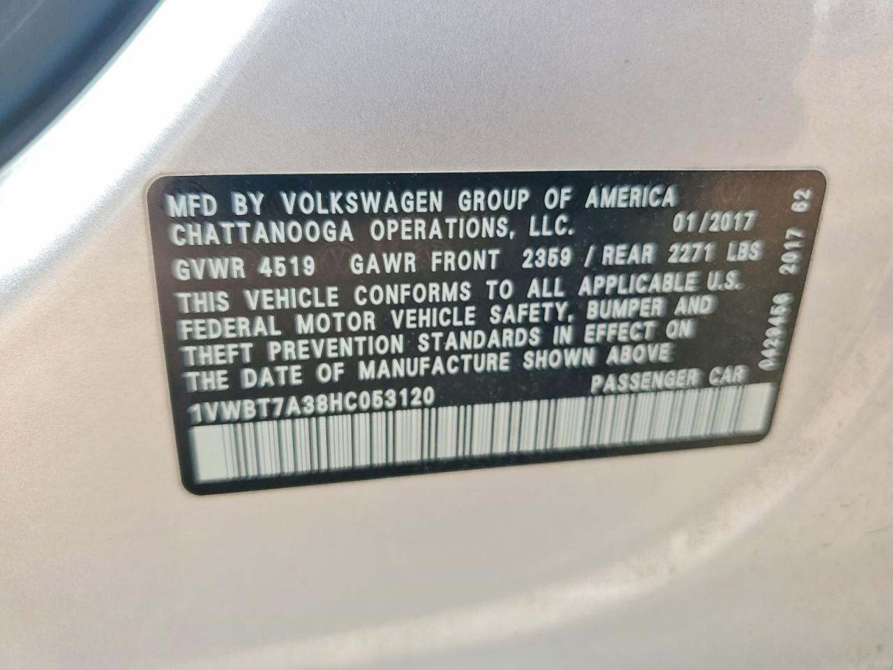 2017 VOLKSWAGEN PASSAT