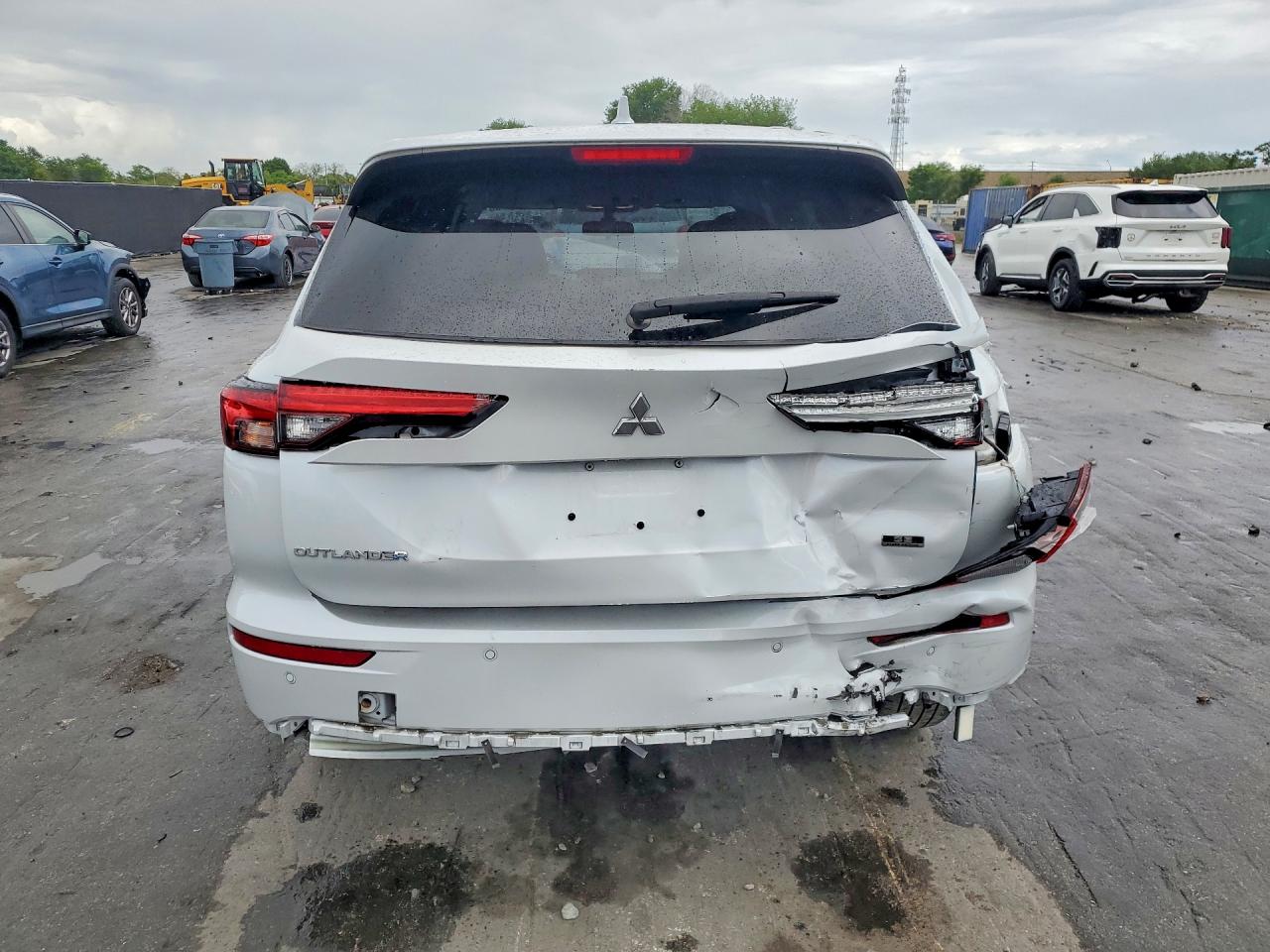 2023 MITSUBISHI OUTLANDER