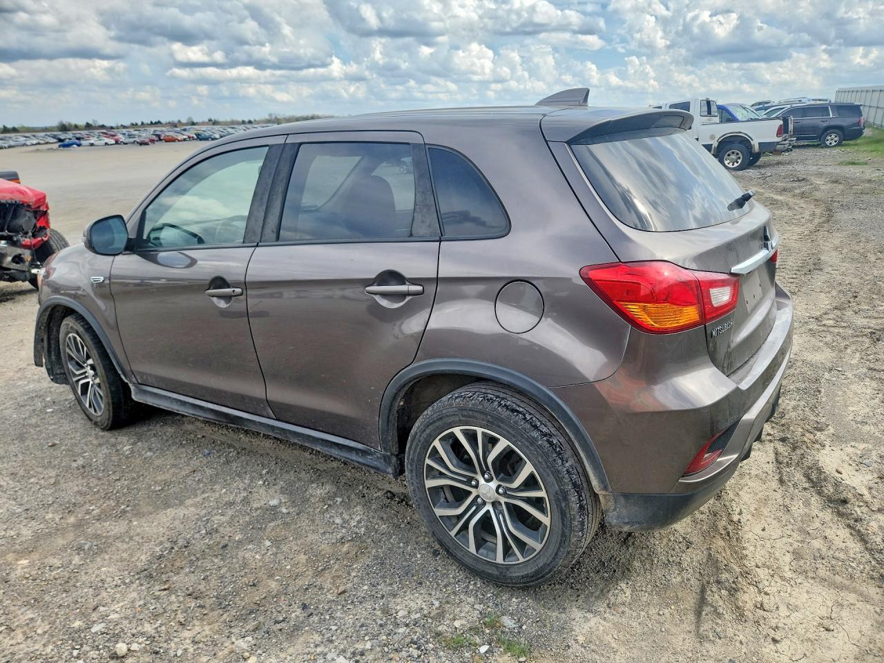 2019 MITSUBISHI OUTLANDER