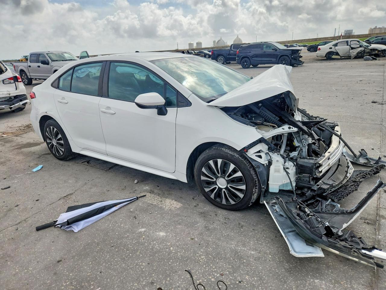 2022 TOYOTA COROLLA