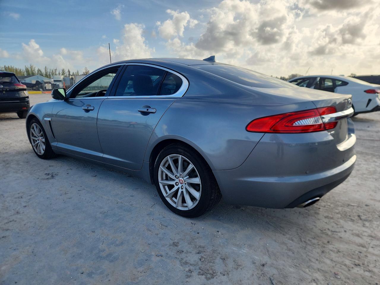 2015 JAGUAR XF