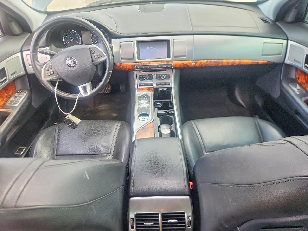 2015 JAGUAR XF