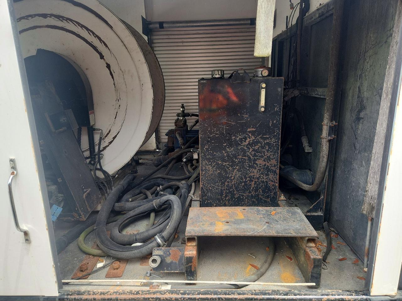 2010 OETH TRACTOR