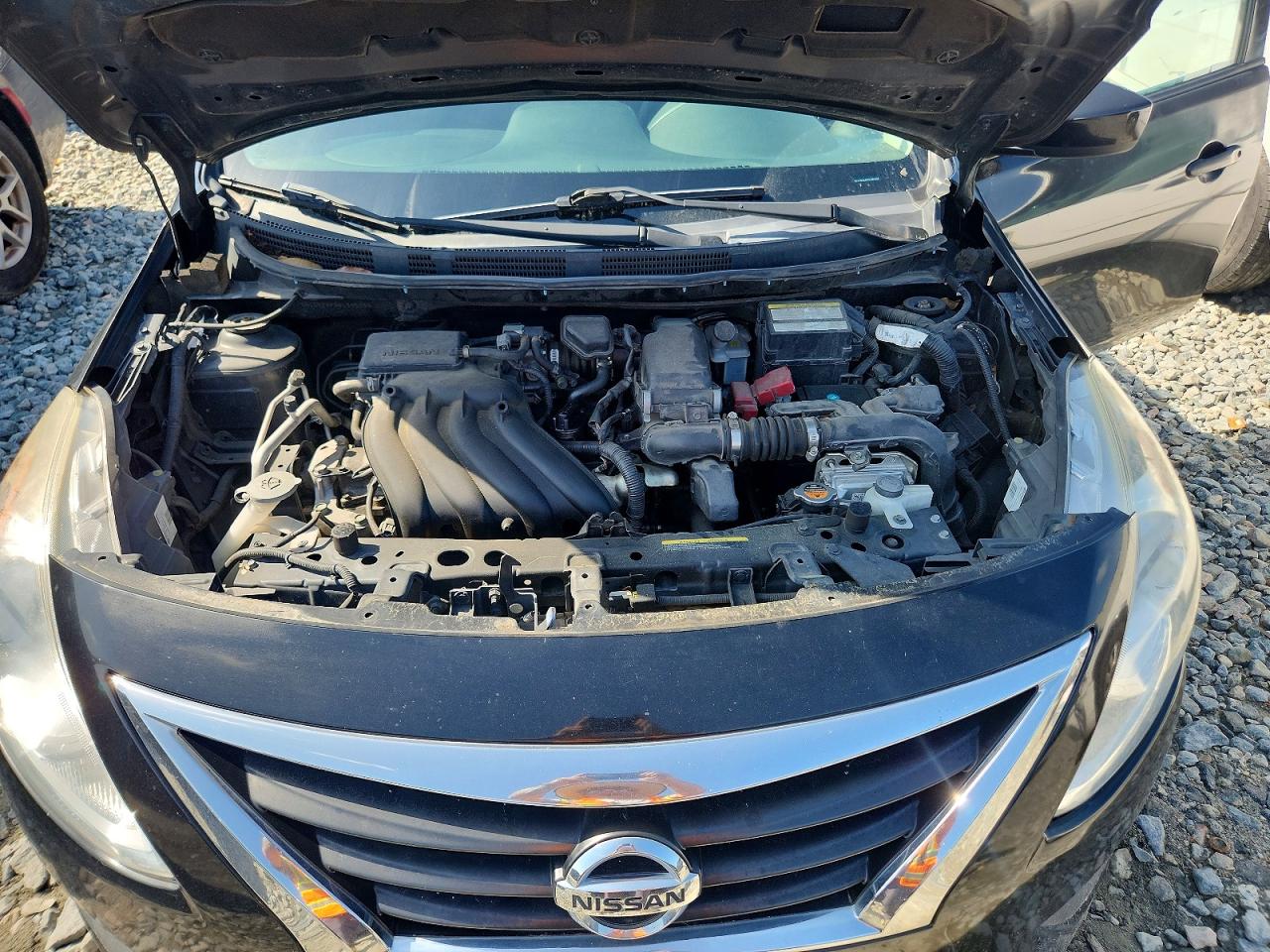 2016 NISSAN VERSA
