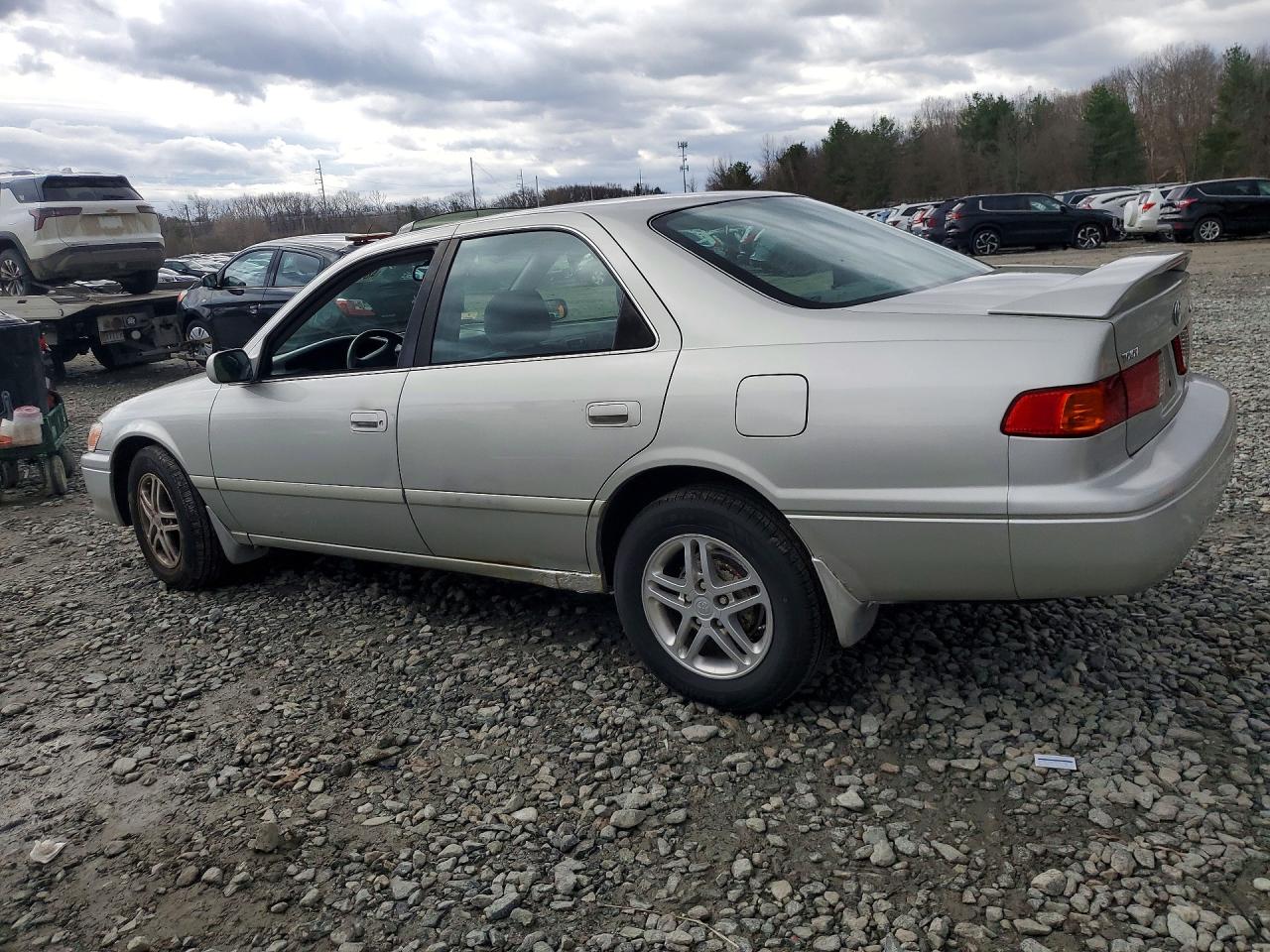 2001 TOYOTA CAMRY