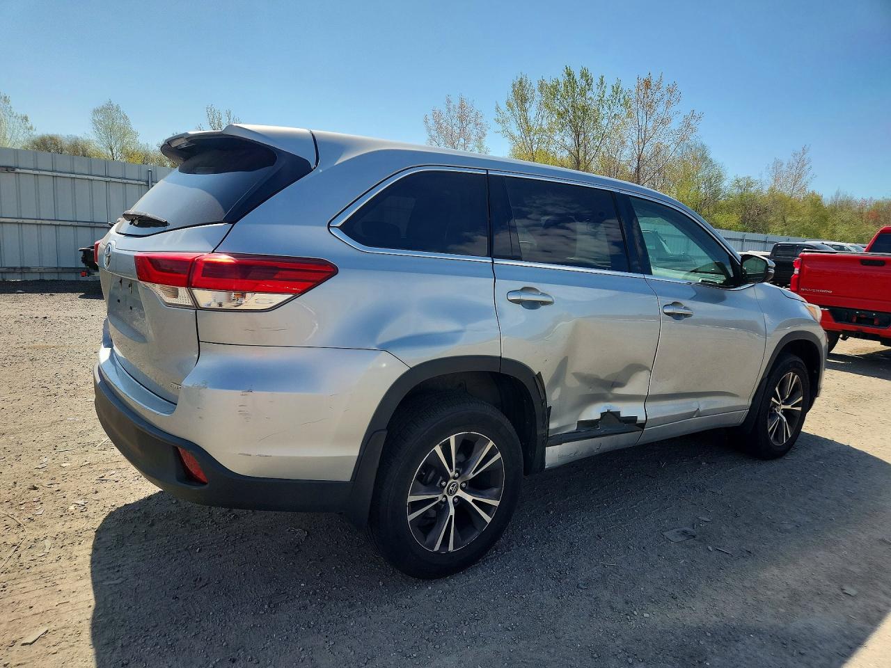 2017 TOYOTA HIGHLANDER